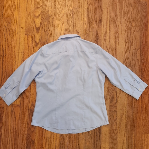 LL Bean Women's Wrinkle-Free Button-Up Blouse 3/4 Sleeves Medium - Picture 6 of 6